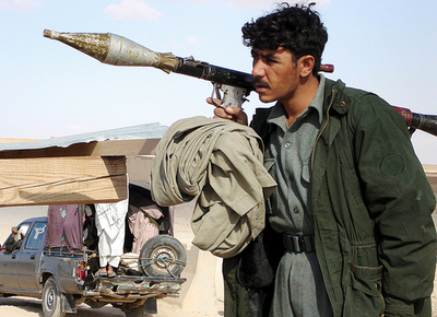 アフガニスタン軍がタリバンと激しい戦闘、50人以上を殺害