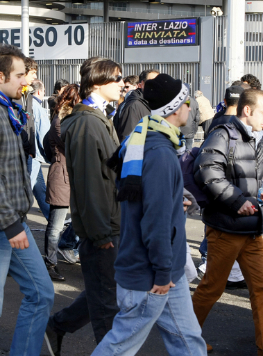 ラツィオのサポーターが死亡したことを受けインテル戦は延期に