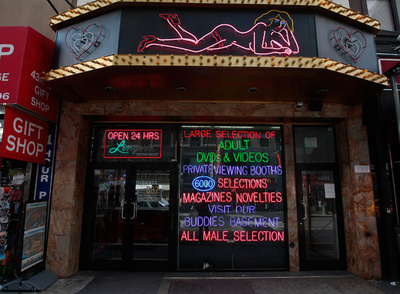 米アダルト映画業界、HIV陽性報道で制作休止状態