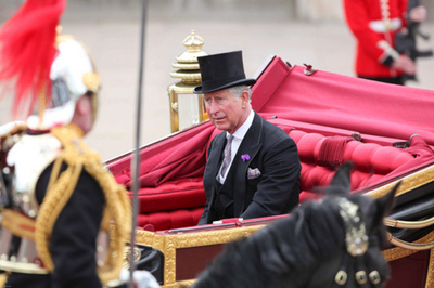 英GQが選ぶベスト・ドレッサー、1位は俳優ダン・スティーヴンス