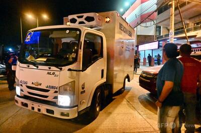 サッカー元エクアドル代表選手、バイクの二人組から銃撃受け死亡