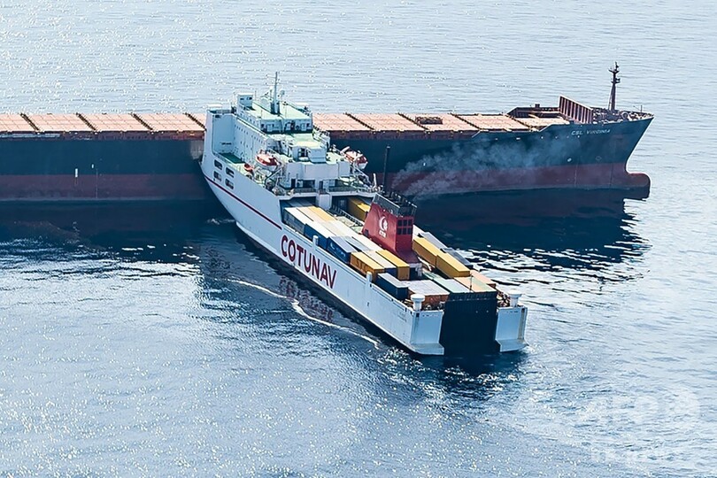 仏コルシカ島沖で貨物船同士が衝突、海洋保護区へ燃料が漏出