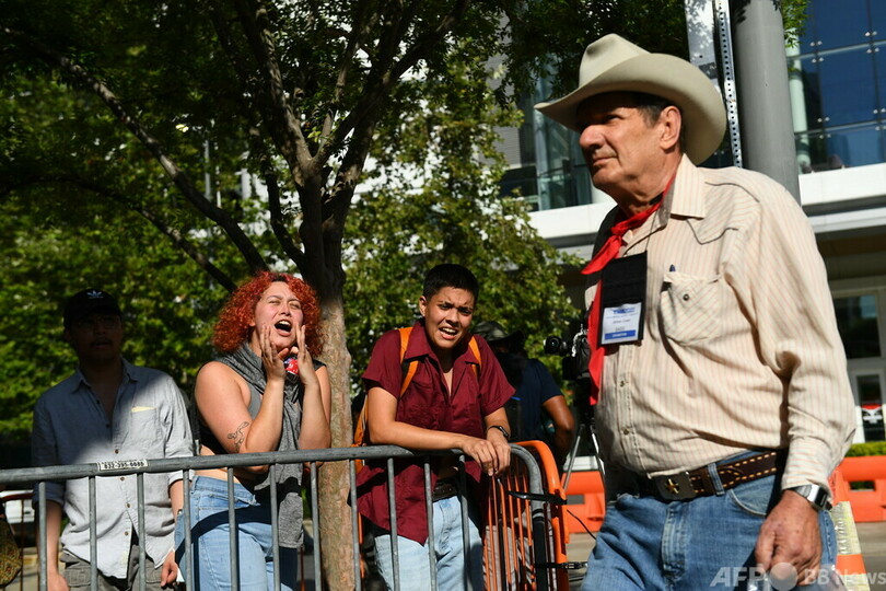 「悪」が存在するからこそ武装すべき テキサス乱射受けトランプ氏