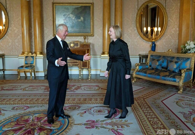 チャールズ国王、COP27欠席へ トラス首相が反対 英紙報道