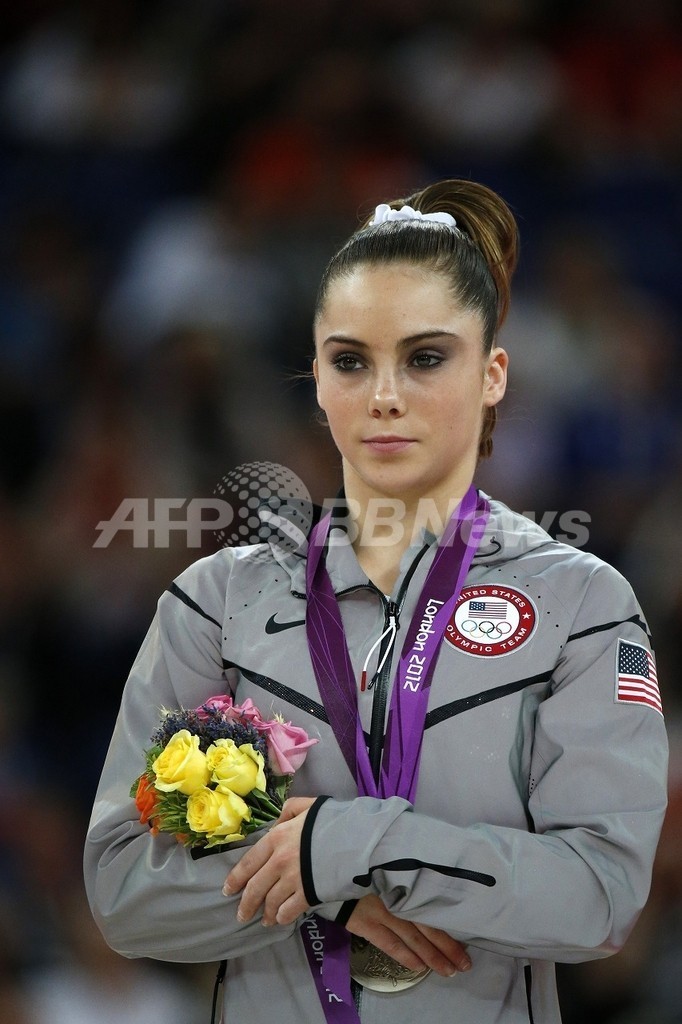 イズバシャが女子種目別跳馬で金メダルを獲得