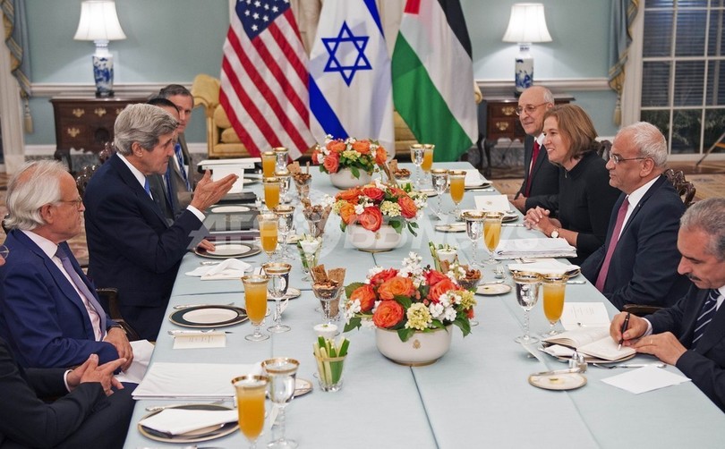 イスラエルとパレスチナ、和平直接交渉が約3年ぶりに再開 イスラエルとパレスチナ、和平直接交渉が約3年ぶりに再開