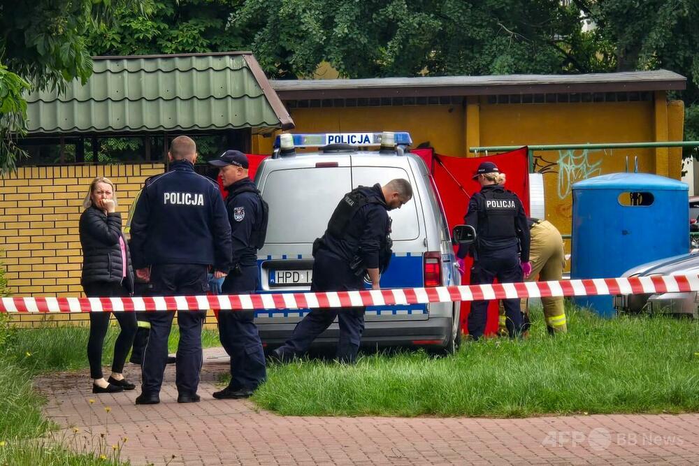 プーチン風刺のロシア人アーティスト、ポーランドで射殺される