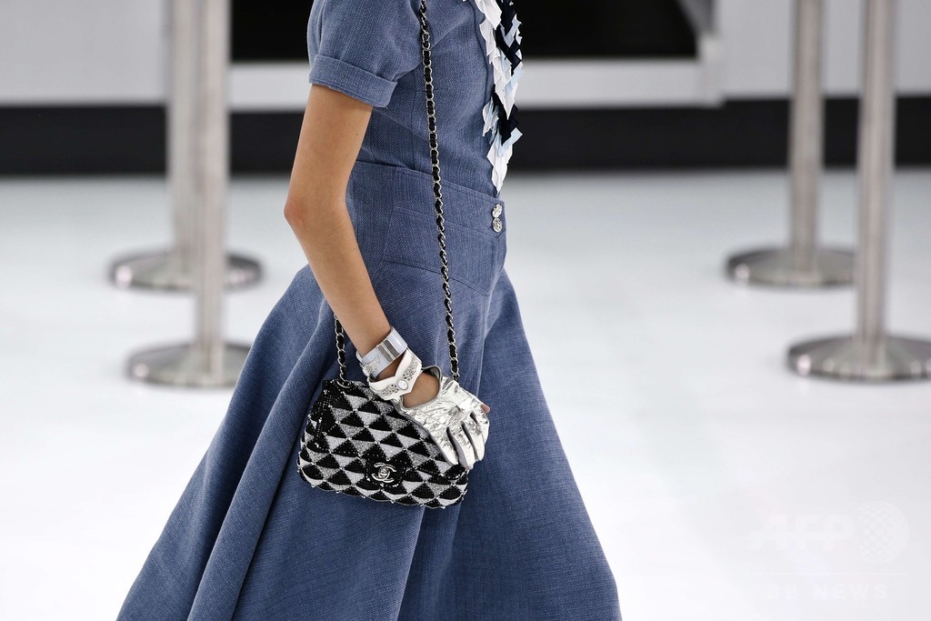 「シャネル」16年春夏コレクション