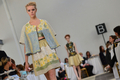 イタリア・ミラノ市内で発表された「アントニオ マラス（ANTONIO MARRAS）」13年春夏コレクション（2012年9月22日撮影）。(c)AFP/GIUSEPPE CACACE