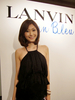 「ランバン オン ブルー（LANVIN en Bleu）」のエキシビション＆カクテルパーティーに出席した、オールブラックの装いがセクシーな女優の田丸麻紀。(c)senken h / photo：三澤和也