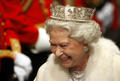 2007年11月6日、ロンドン（London）の上院で開会演説を行うエリザベス女王（Queen Elizabeth II）。(c)AFP/TOBY MELVILLE