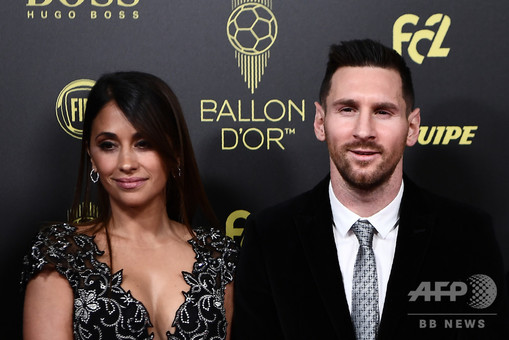 写真特集】家族・恋人連れの選手にレジェンド、豪華バロンドール表彰式