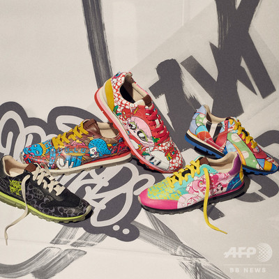 コーチ」5人のアーティストとコラボ、限定フットウェア コーチ」5人のアーティストとコラボ、限定フットウェア