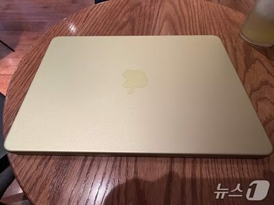 「99万ウォン」Appleの超軽量ノートは記者の武器になるか？2週間使い倒して見えた“驚異のスタミナ”と“意外な死角” [韓国記者コラム]