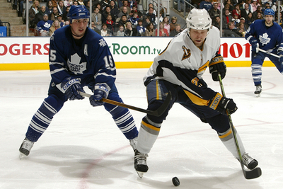 ＜06-07NHL＞メープルリーフス セイバーズに快勝して本拠地5連勝を飾る - カナダ