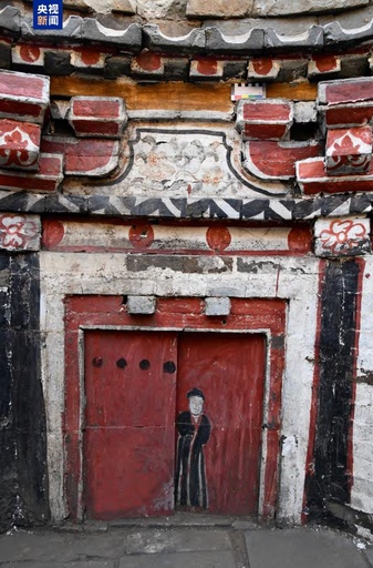 中国山西省で金・元時代の八角形れんが彫刻壁画墓を発見