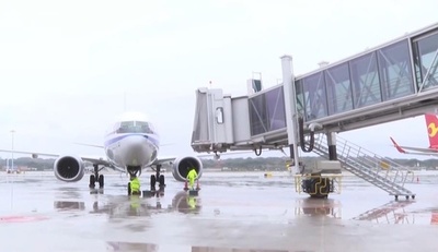 中国初のスマート全自動旅客搭乗橋 甘粛省蘭州空港で運用開始