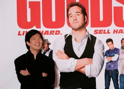 映画の中で「袋だたきにされるアジア系従業員」に日系人激怒