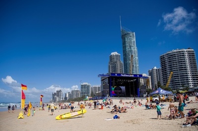 豪政府、国内便運賃の半額補助 コロナで打撃の観光業支援策