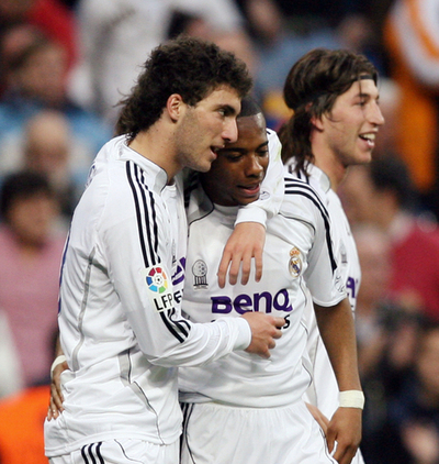 ＜サッカー リーガエスパニョーラ＞レアル・マドリード 3連勝でバルセロナとセビージャに肉薄 - スペイン