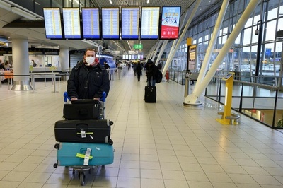 「差別的」な中国ウイルスソングをオンエア、ラジオDJが謝罪 オランダ