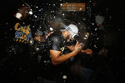 ブルワーズが3連勝でリーグ優勝決定Sへ、ブレーブスは1勝取り返す