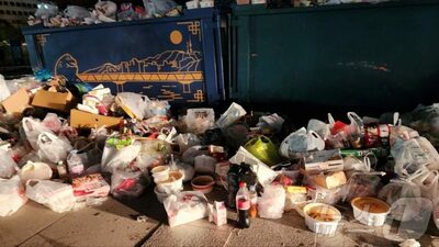 熱帯夜続くソウルの公園、何とかならぬか「悪臭放つごみの山」