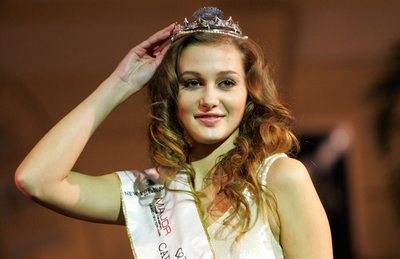 07年度ザ・ワールド・トップモデル、米国のTeresa Seknickovaが優勝