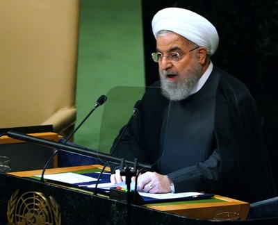 「トランプ氏はイラン政権転覆を企図」、ロウハニ師が猛批判