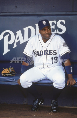Mlb パドレス一筋のトニー グウィン氏が殿堂入りを果たす 米国 写真2枚 ファッション ニュースならmode Press Powered By Afpbb News