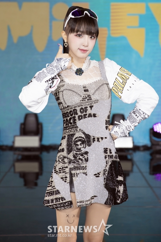 (c)STARNEWS
