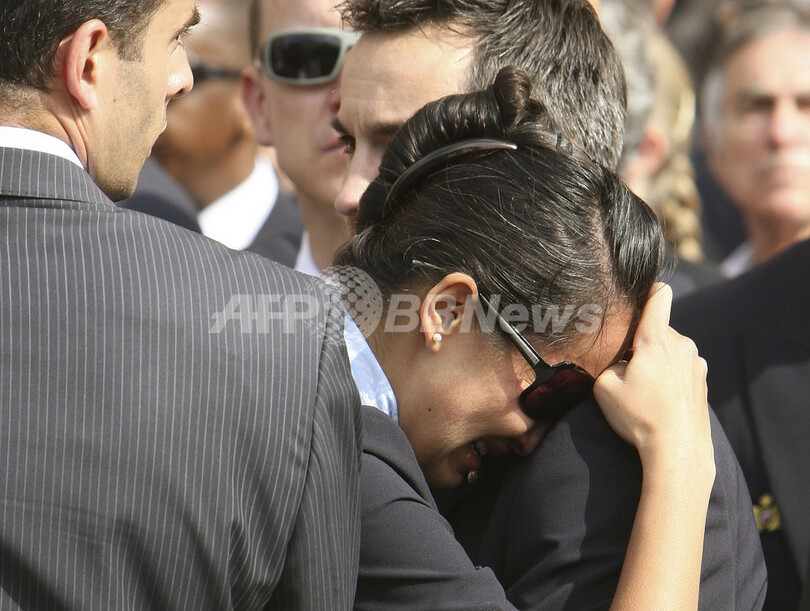 仏旅客機墜落事故、パリで犠牲者の追悼式典