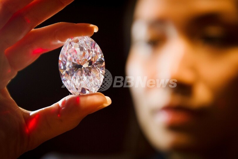 「最高」のホワイトダイヤが競売に、予想落札額は… 香港