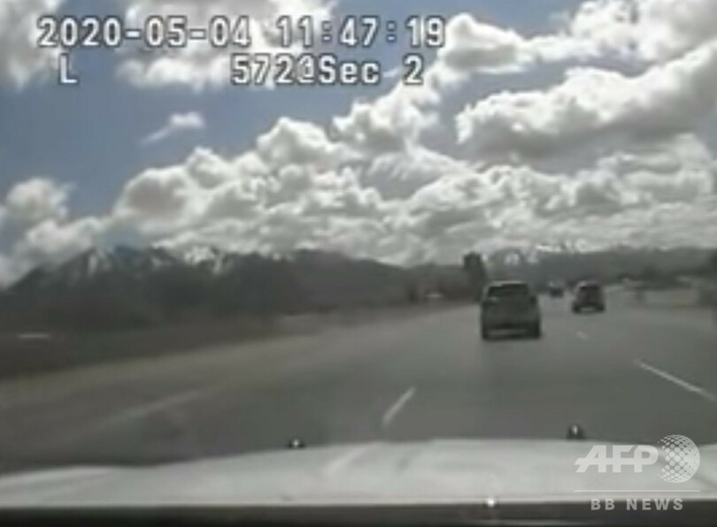 ランボルギーニを買いに米カリフォルニアへ、5歳児が高速道路でSUV運転