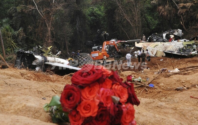 158人死亡のインド機事故、パイロットの居眠りが原因