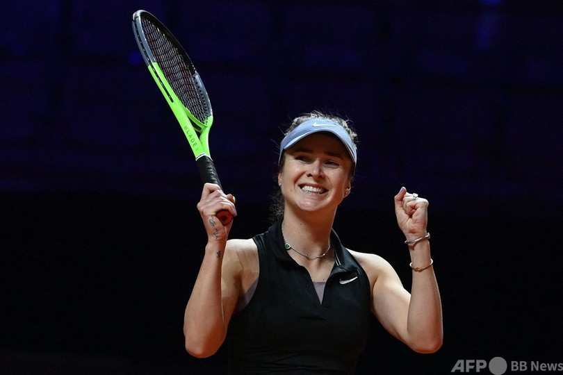 バーティ、プリスコバに土壇場逆転勝ち ポルシェGP4強入り