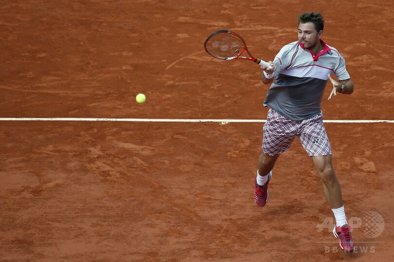 ワウリンカ、フェデラー破り初の4強入り 全仏オープン