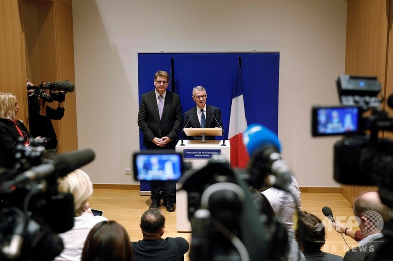 パリ警視庁襲撃、容疑者は「イスラム過激思想」に固執