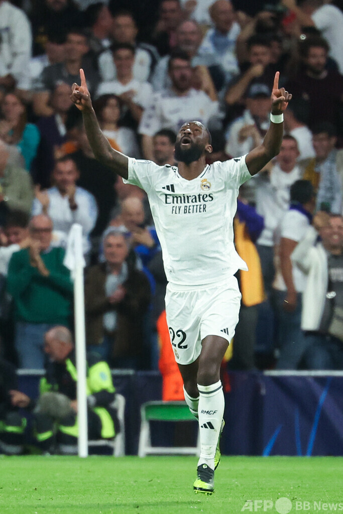 レアルがドルトに逆転勝利、ビニシウスがハット 欧州CL