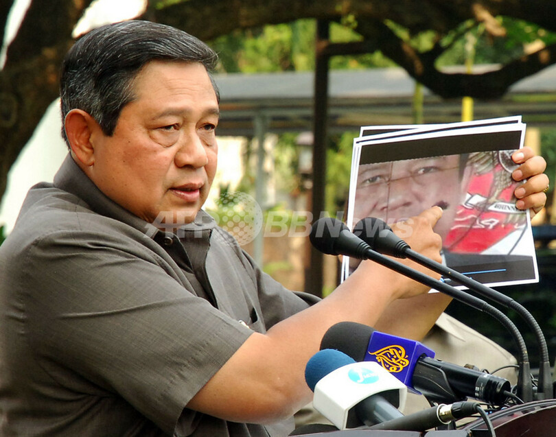 インドネシア大統領、ホテル爆破と大統領選との関連を示唆