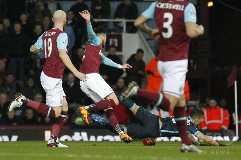 マンC、アグエロの活躍でウェストハムと引き分ける