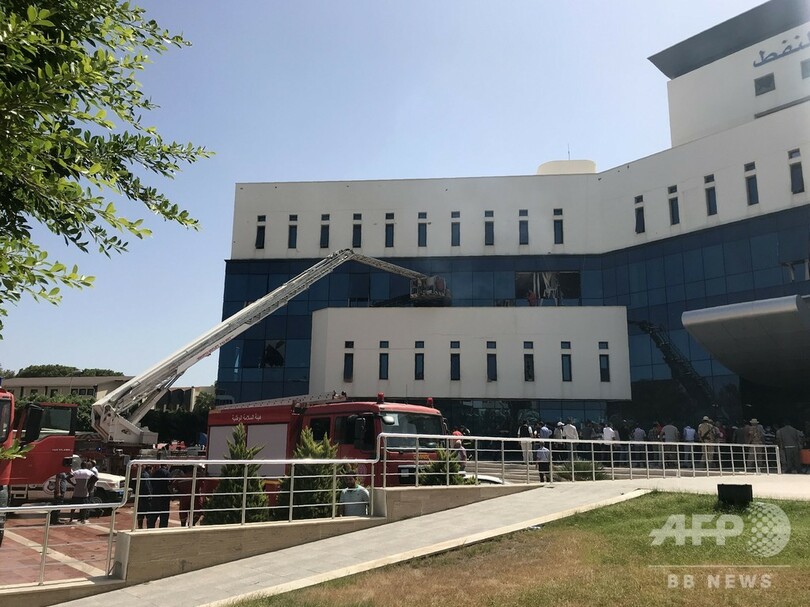 リビア国営石油会社に襲撃、12人死傷 ISの犯行と治安当局