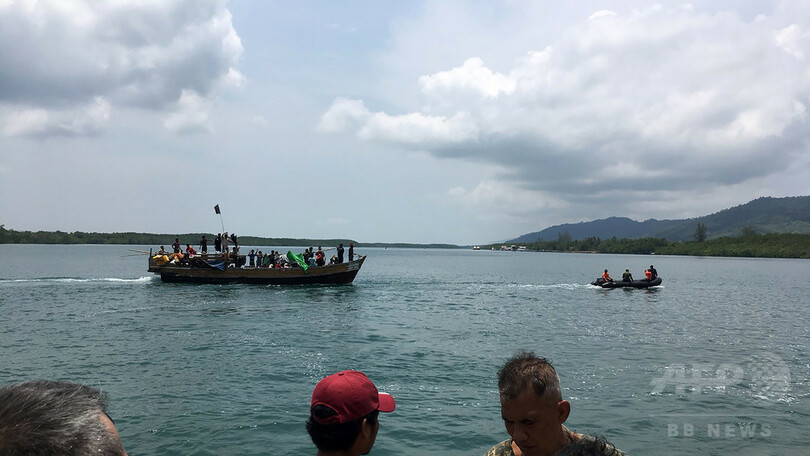 ロヒンギャ乗せたボート、タイ南部の島に マレーシア目指す
