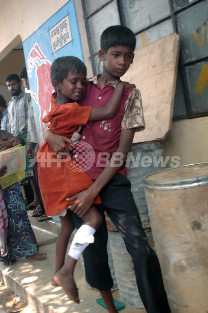 スリランカ軍、LTTEの支配地域に進軍