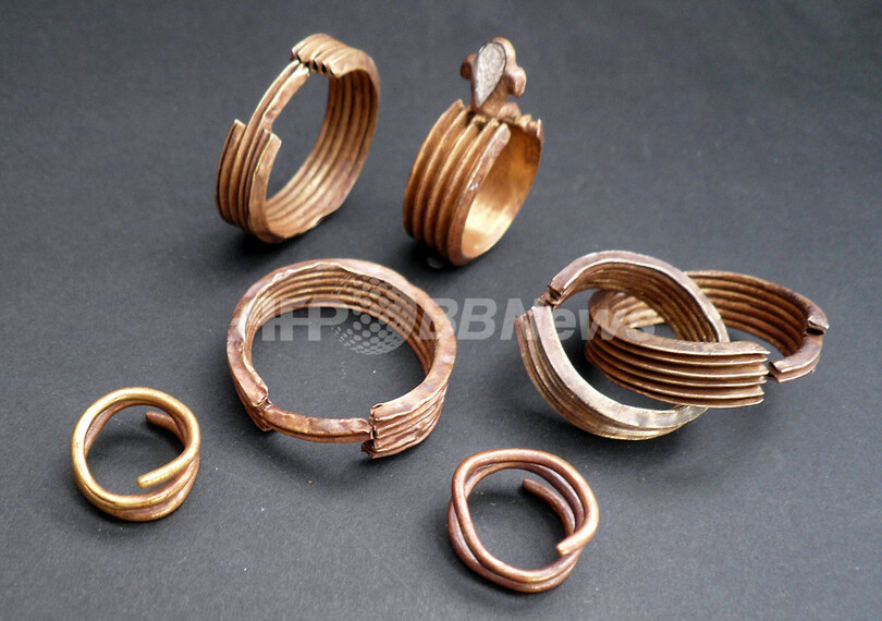 古代エジプトの金の宝飾品、ルクソールで発見