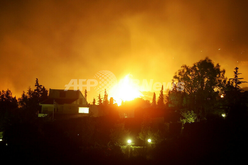 ギリシャの山火事、火勢衰えず　各国から支援部隊が到着