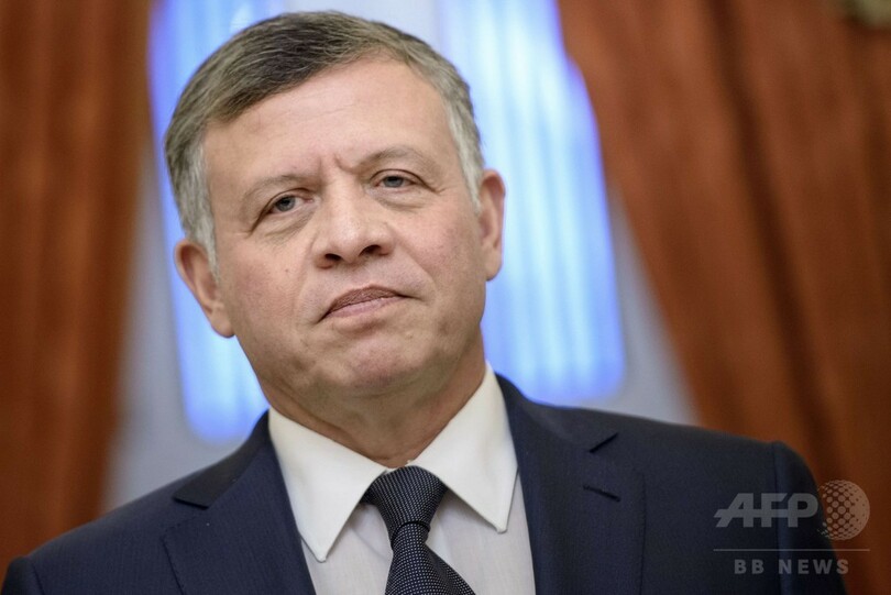 ヨルダン国王、イスラム国に「厳しい対抗措置」宣言 操縦士殺害で 