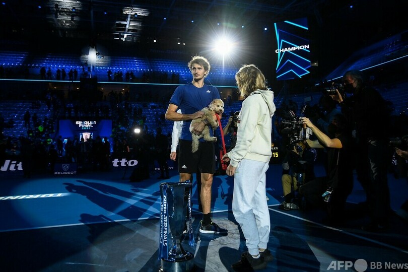 ズベレフ2度目のATPファイナルズ制覇 前年Vのメドベージェフ撃破