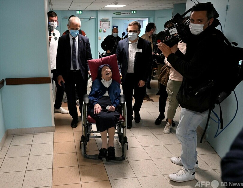 目指すは122歳、世界最高齢となった118歳仏修道女