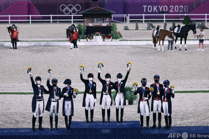 馬場馬術団体、ドイツが優勝 ベルト7個目の五輪金に「最高の気分」